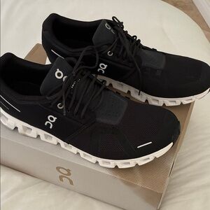 On Men’s Cloud 5 Sneakers 
Men's Black and White Athletic Shoes 12.5 M